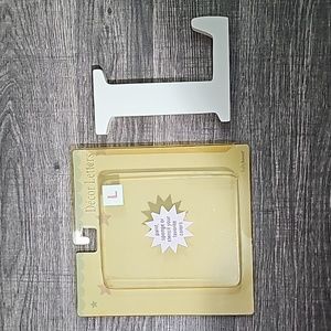 Baby Boom wooden decor letters. Letter L